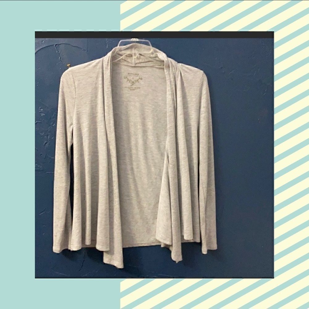 🎁🎁Sonoma grey cardigan size small!!!